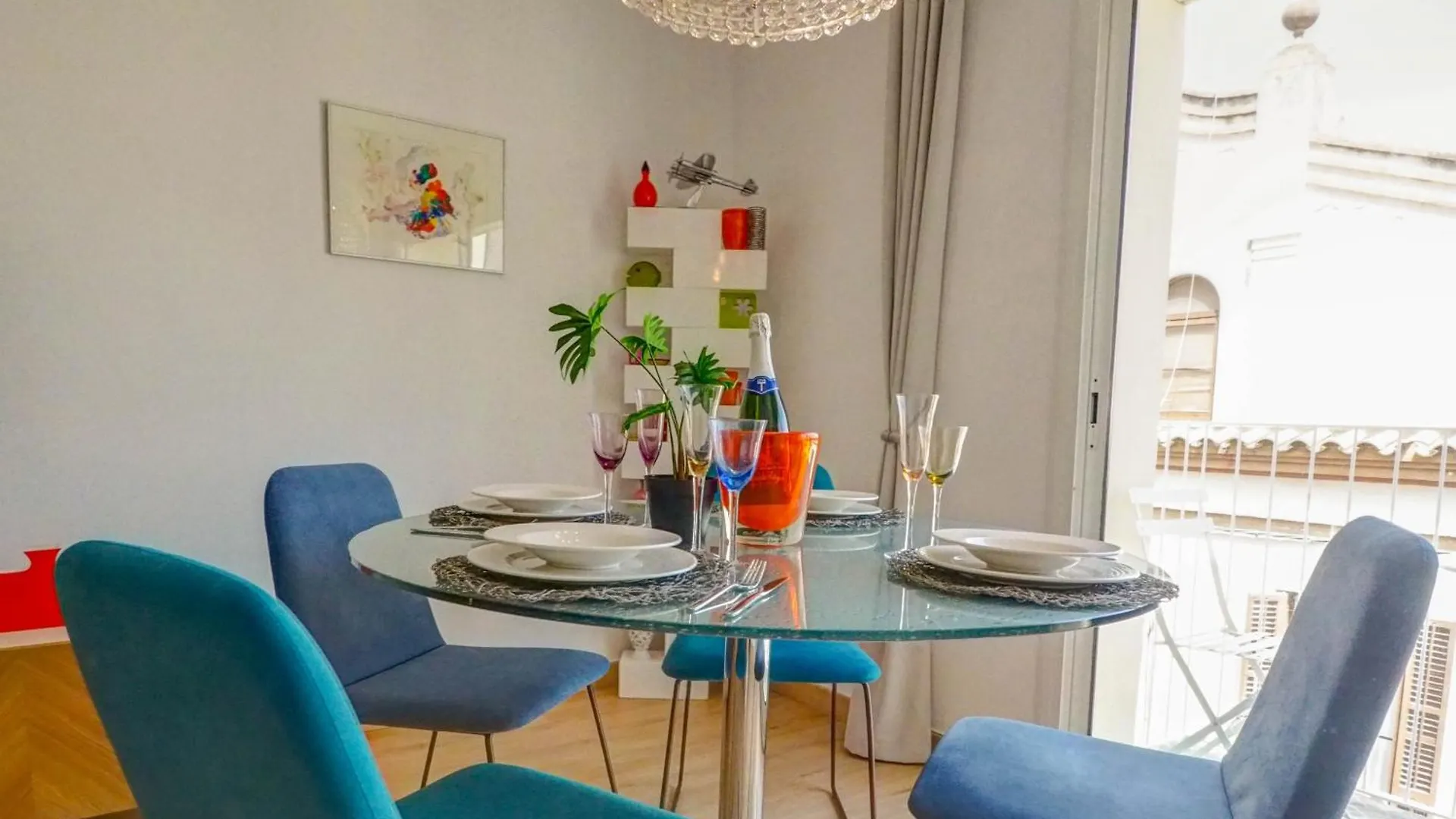 Happy Diamond By Hello Homes Sitges