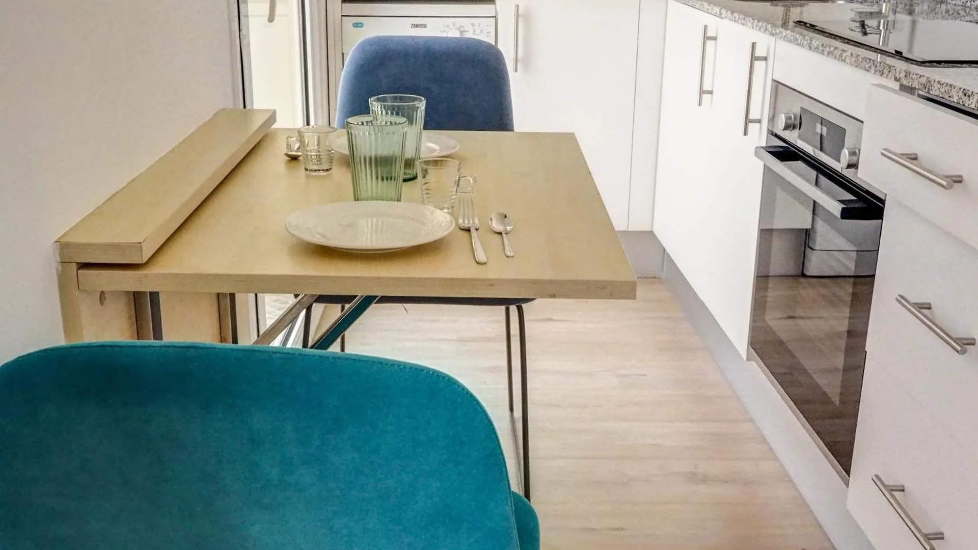 Happy Diamond By Hello Homes Sitges 0*,